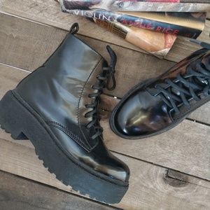 jeffrey campbell district boot